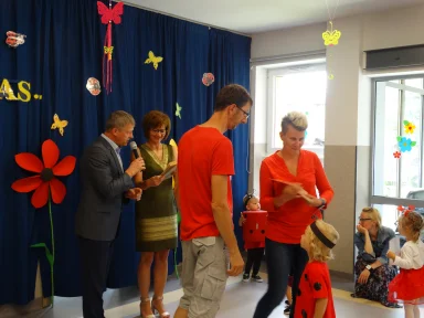 POŻEGNANIE DZIECI Z GRUPY III i II.. Zdjęcie nr 59