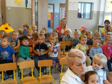 TEATRZYK "KRÓLOWA ŚNIEGU" W ŻŁOBKU. Zdjęcie nr 7