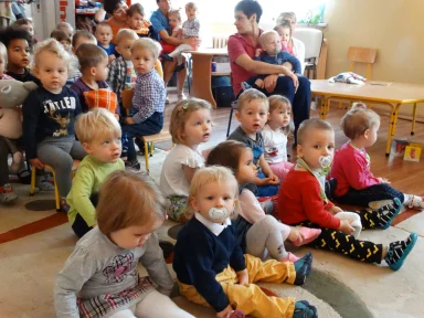 TEATRZYK "KRÓLEWNA ŚNIEŻKA" 2016 r.. Zdjęcie nr 13