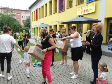 FESTYN RODZINNY W ŻŁOBKU 2022r.. Zdjęcie nr 128