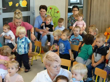 TEATRZYK "KRÓLOWA ŚNIEGU" W ŻŁOBKU. Zdjęcie nr 12
