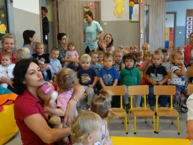 TEATRZYK "KRÓLOWA ŚNIEGU" W ŻŁOBKU. Zdjęcie nr 6