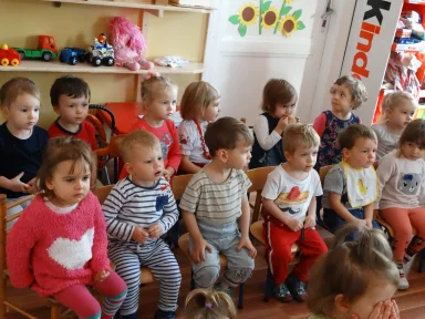 TEATRZYK "KRÓLEWNA ŚNIEŻKA" 2016 r.. Zdjęcie nr 8