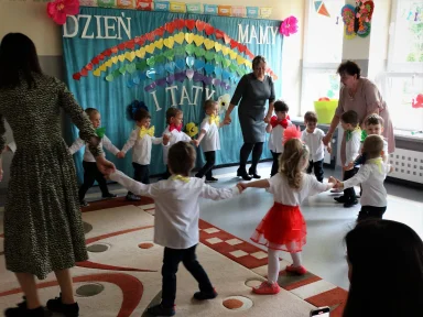 DZIEŃ MAMY I TATY 2023r.. Zdjęcie nr 50