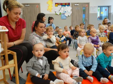 TEATRZYK "KRÓLEWNA ŚNIEŻKA". Zdjęcie nr 19