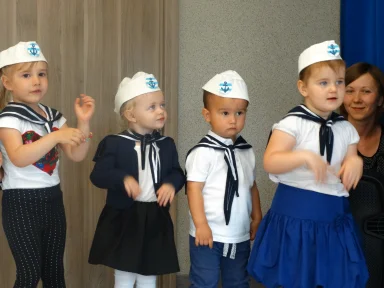 POŻEGNANIE DZIECI Z GR. III i II - 2017 r.. Zdjęcie nr 6