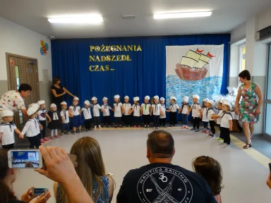 POŻEGNANIE DZIECI Z GR. III i II - 2017 r.. Zdjęcie nr 21
