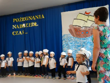POŻEGNANIE DZIECI Z GR. III i II - 2017 r.. Zdjęcie nr 14