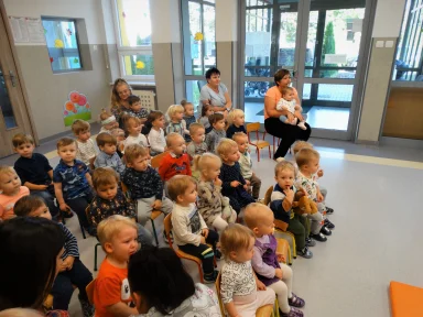 TEATRZYK "KRÓLEWNA ŚNIEŻKA". Zdjęcie nr 5