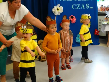 POŻEGNANIE DZIECI Z GR. II i III (2023r.). Zdjęcie nr 17