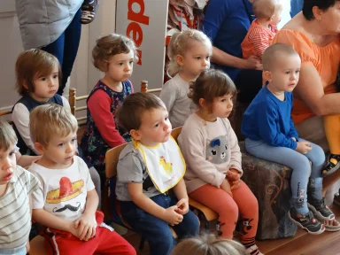 TEATRZYK "KRÓLEWNA ŚNIEŻKA" 2016 r.. Zdjęcie nr 17