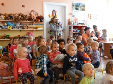 TEATRZYK "KRÓLEWNA ŚNIEŻKA" 2016 r.. Zdjęcie nr 14