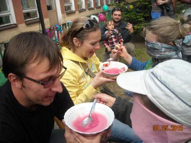 Festyn rodzinny z okazji Dnia Dziecka 2012 r. . Zdjęcie nr 13