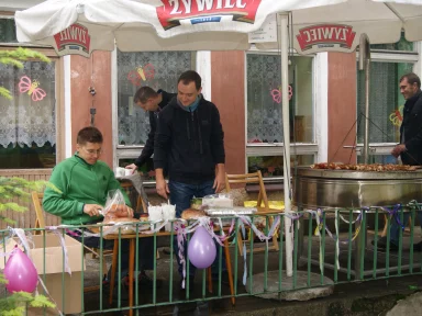 Festyn rodzinny z okazji Dnia Dziecka 2013 r.. Zdjęcie nr 2