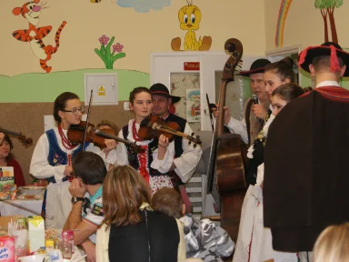 Spotkanie Wigilijno - Mikołajkowe 2013 r.. Zdjęcie nr 24