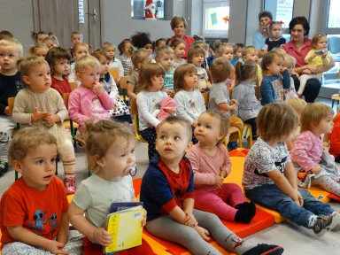 TEATRZYK "OPOWIEŚCI WIGILIJNE" W ŻŁOBKU.. Zdjęcie nr 27
