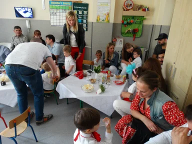 DZIEŃ MAMY I TATY 2023r.. Zdjęcie nr 80