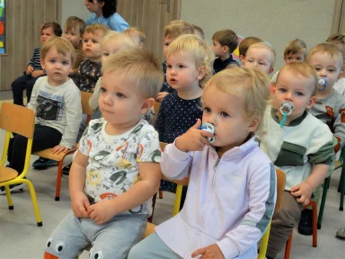 TEATRZYK "KRÓLEWNA ŚNIEŻKA". Zdjęcie nr 11