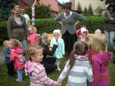 Festyn rodzinny z okazji Dnia Dziecka 2012 r. . Zdjęcie nr 8