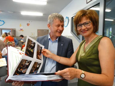 POŻEGNANIE DZIECI Z GRUPY III i II.. Zdjęcie nr 70