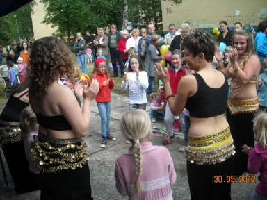Festyn rodzinny z okazji Dnia Dziecka 2012 r. . Zdjęcie nr 12