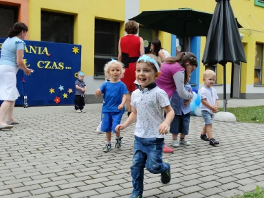 POŻEGNANIE DZIECI Z GR. II i III. Zdjęcie nr 26